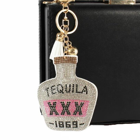 Rhinestone & Tassel TEQUILA Bottle Keychain NEW - Picture 1 of 1